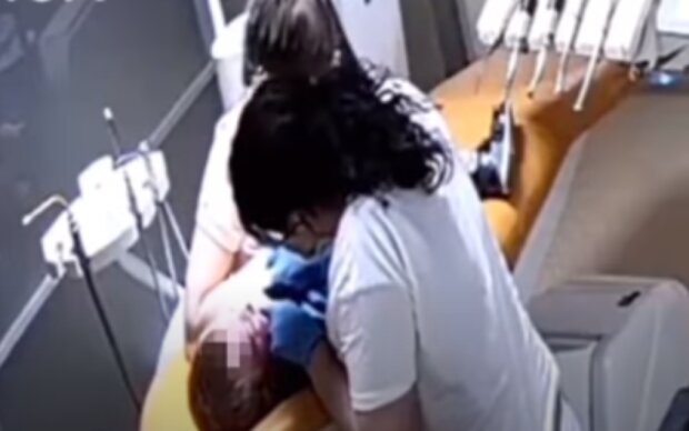 стоматологиня избивала детей на приемах