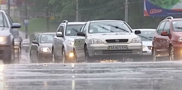 Погода в Украине ухудшится. Фото: скриншот YouTube