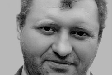 Рій бджіл на Вінничині атакував чоловіка