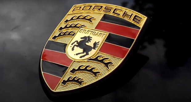 Porsche: скрин с видео
