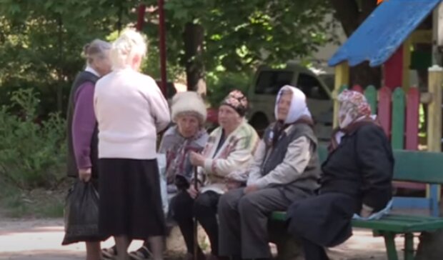 Пенсионерки. Фото: скриншот YouTube