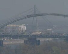 Загрязненный воздух в столице Украины. Фото: скриншот Youtube-видео