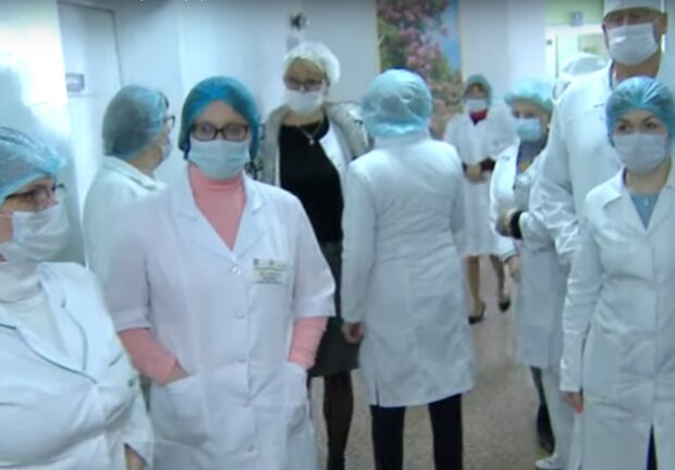 Украинские медики. Фото: скриншот YouTube-видео
