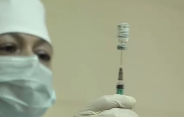 Вакцина. Фото: скриншот Youtube-видео