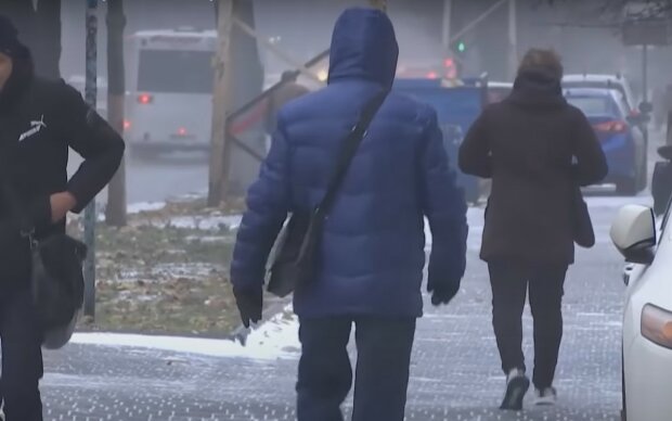 Погода разделит Украину: от диких морозов до жары, синоптики рассказали как одеваться 2 февраля