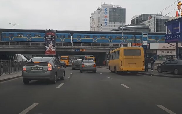 Водителям и пешеходам на заметку: в Украине вступили в силу новые правила ПДД – что нужно знать