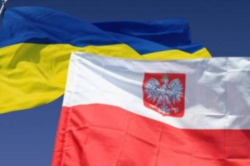 Миротворцы на Донбассе и права человека: что обсуждали Порошенко и Дуда