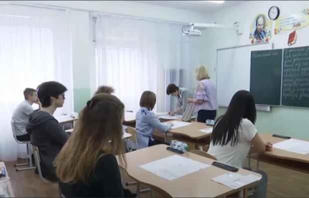 Каникулы в школах. Фото: скриншот Youtube-видео