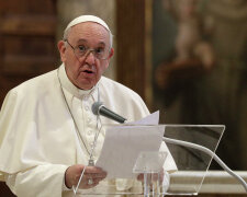 Папа Римский дал совет родителям, как воспитывать детей-гейв
