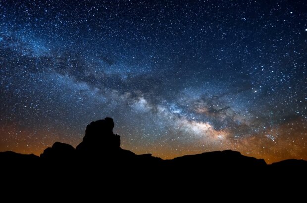 Звездное небо. Фото: скриншот YouTube