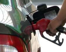 Цены на бензин. Фото: скриншот Youtube-видео