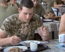 Солдаты. Фото: скриншот YouTube-видео