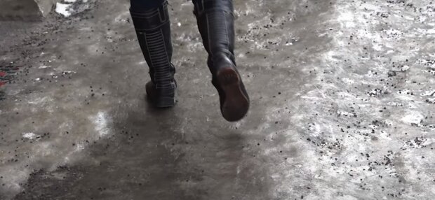 Обувь: скрин с видео