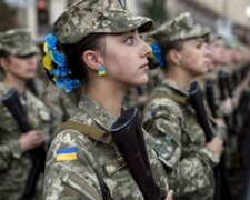 Список профессий для воинского учета женщин сократят: Зеленский обратился к Минобороны