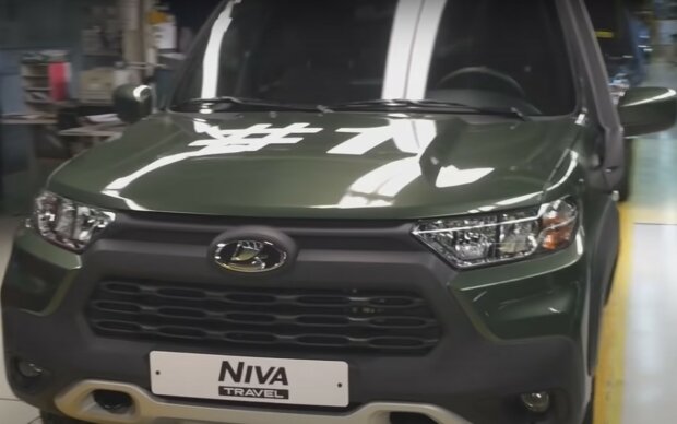 АвтоВАЗ сгорит от стыда: Top Gear и другие именитые издания оценили обновленную Niva Travel – "Сходство с Toyota RAV4"