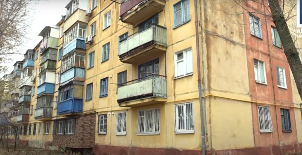 Балкони: скрін з відео