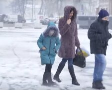 Мокрый снег в Украине. Фото: скриншот YouTube-видео