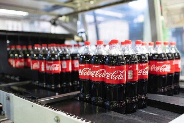 «Ти ж мене підманула»: Украинцы могут объявить бойкот Coca-Cola за то, что компания остается работать в РФ