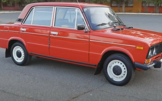 Сети продают безупречный ВАЗ-2106 1995 года без пробега и в заводских пленках по цене новенького BMW
