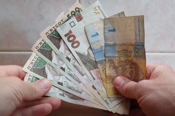 Повышение пенсий будет зависеть от прожиточного минимума. Фото: скриншот YouTube