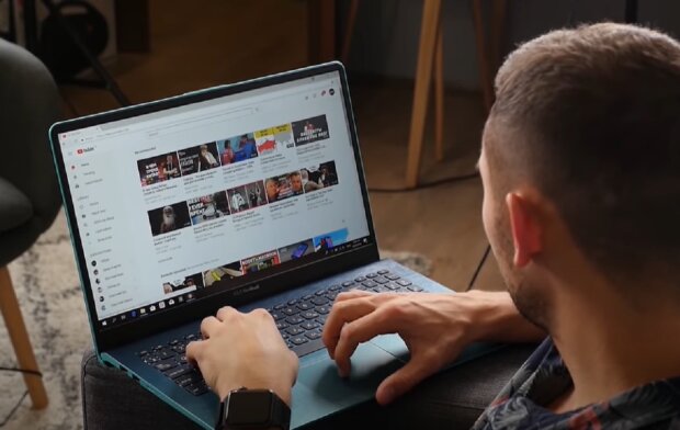 В Украине подорожает интернет. Фото: скриншот YouTube-видео