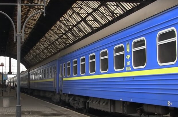 Поезда "Укрзализныци".  Фото: скриншот YouTube-видео