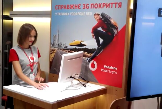 Магазин Vodafone.  Фото: скриншот YouTube-видео