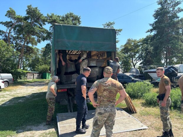 Госэкоинспекция передала помощь Вооруженным Силам Украины