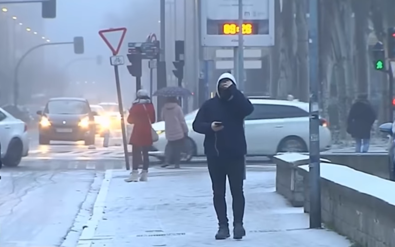 Зима внезапно. Бостон зимой снегопад.